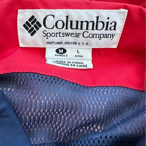 Columbia Titanium red ski jacket with removable hood - Picture 5 of 5